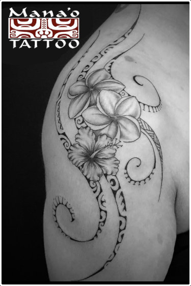 Shoulder piece by Manu Farrarons